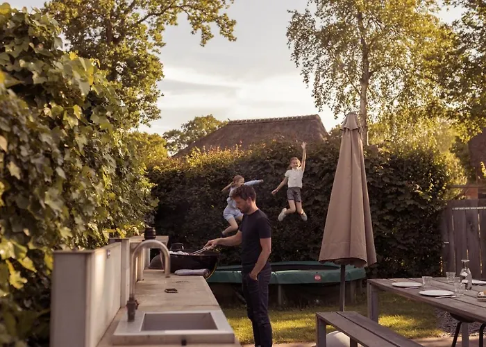 Dutchen Duynvoet Схорл